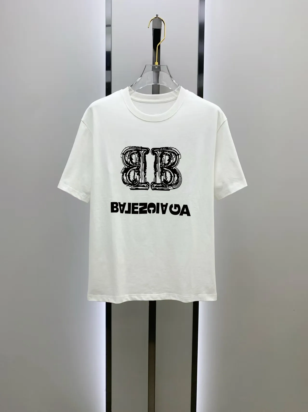 # 2026 New Arrival New Arrival T Premium ！ logo Premium 250 . . . . . ！ ！ ：Black。White！ Sizes： S M L XL XXL ：50 52 55 58 61 ：69 71 73 75 77 ：48 50 53 56 58 ：22 22.5 23 23.5 24 ， 1-3CM